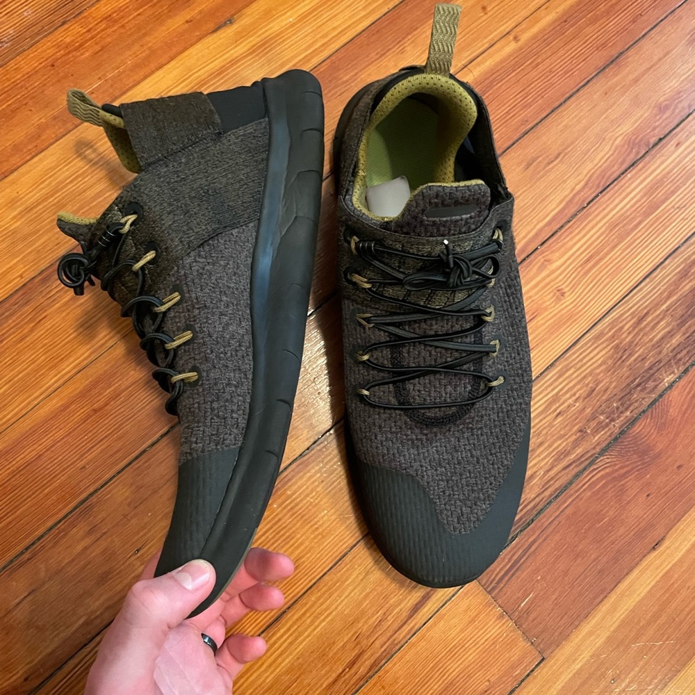 Nike Men's Black and Brown Slip on Shoes / 12